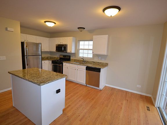 3rd image of 2057 Providence Dr