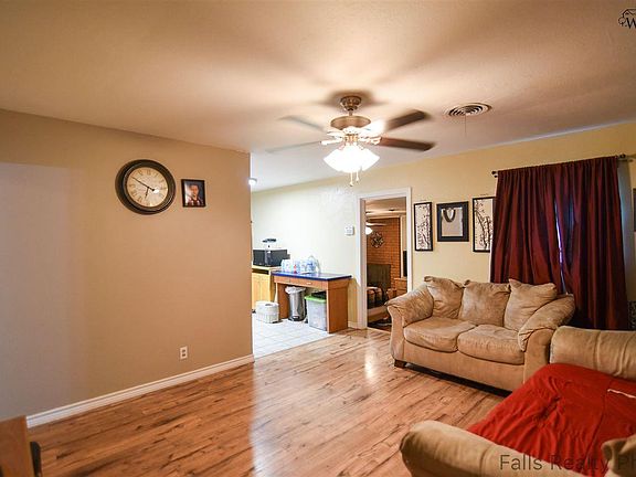5th image of 3143 Northeast Dr