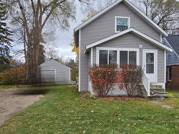 117 Gardner Ave, Caro, MI 48723