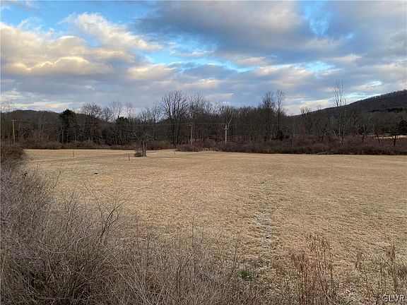 5th image of W Adamsdale Rd