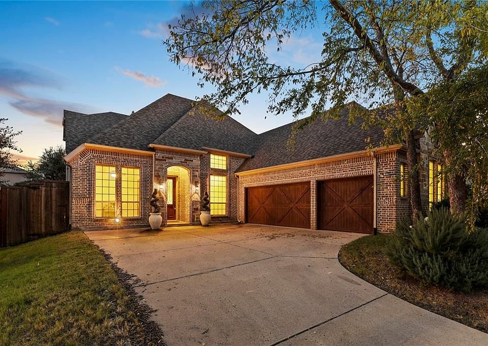 1st image of 14939 Foxbriar Ln