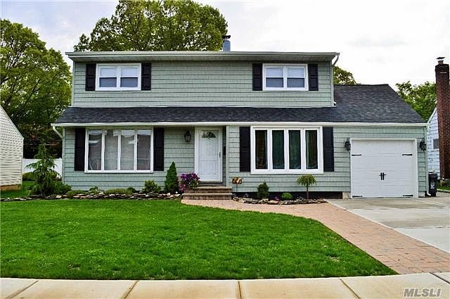 1st image of 2106 Alan Dr