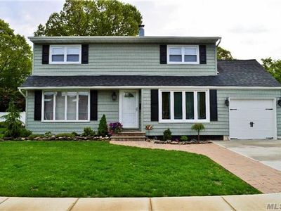 2106 Alan Dr, Seaford, NY, 11783