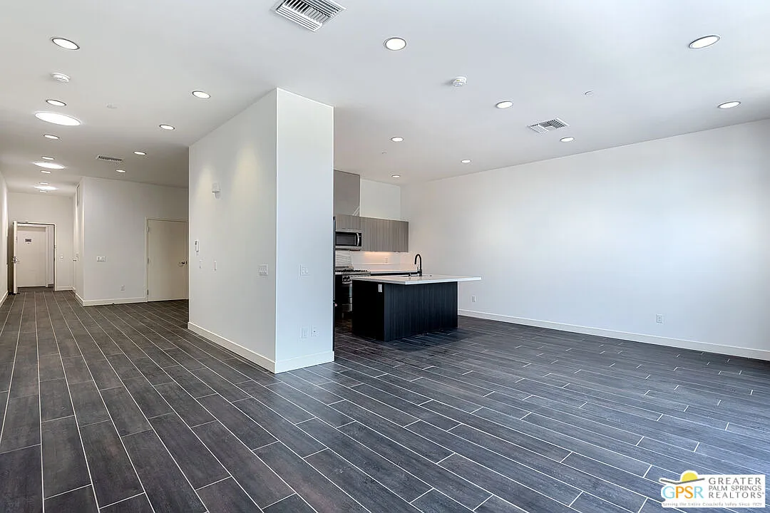 2 bed, 2.0 bath, 1463 sqft, $4,374 — Photo 3