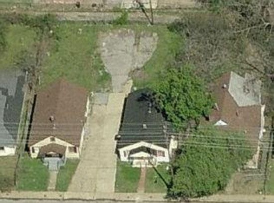 1st image of 646 E Mallory Ave