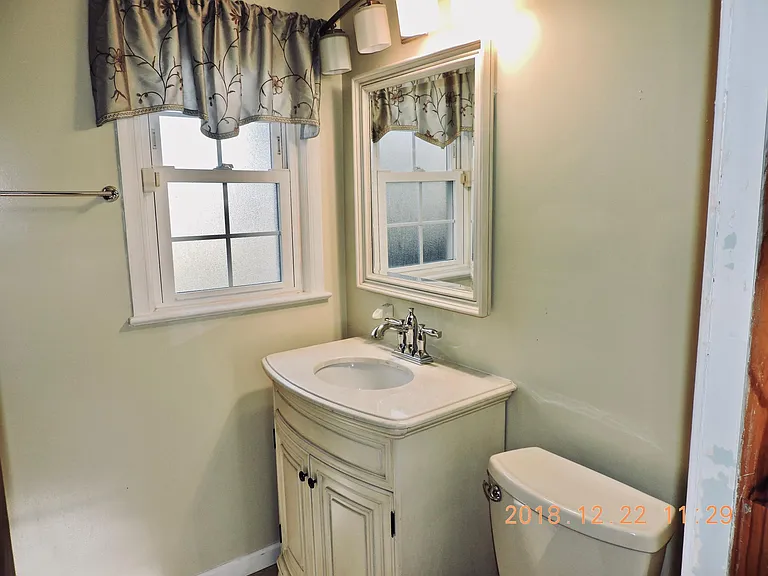 7018 Westbury Rd — Photo 15