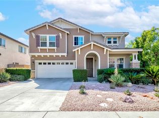 15841 Snowy Peak Ln, Fontana, CA 92336