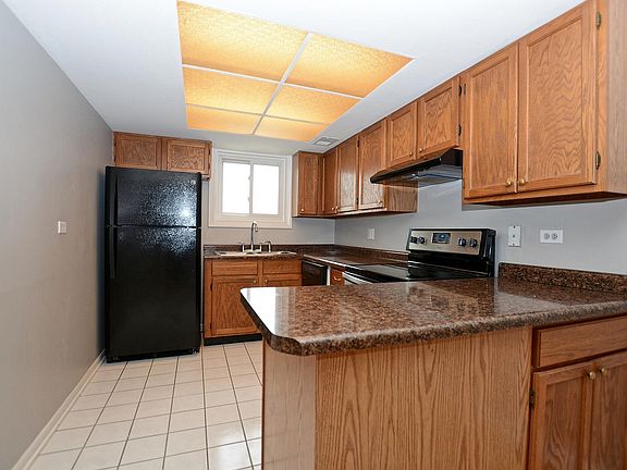 3rd image of 4951 W 134th Pl #3A