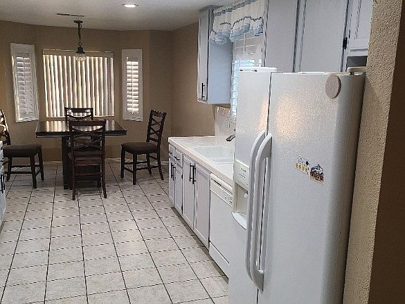3rd image of 6333 Sierra Pines Ct