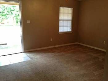 3rd image of 811 Canal St APT 4