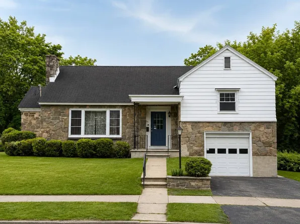 207 Burwell St, Little Falls, NY 13365