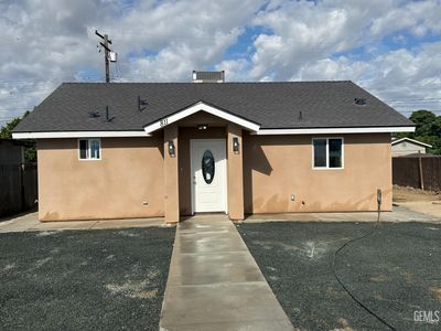 811 S Lane Rd, Earlimart, CA, 93219