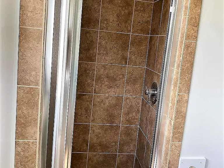4004 Southport Dr — Photo 15