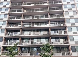 13501 15th St #9D1, Fort Lee, NJ 07024