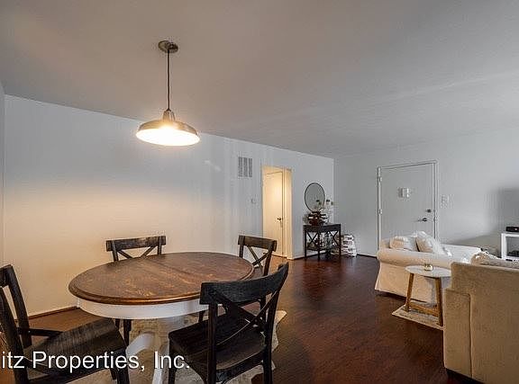 5th image of 1035 N Stanley Ave APT 203