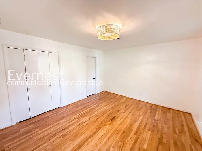 112 Crest Dr — Photo 14