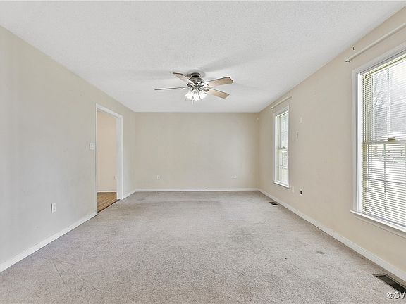 4th image of 2519 Hedges Ct