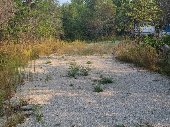 W12825 Valary Ln, Athelstane, WI 54104