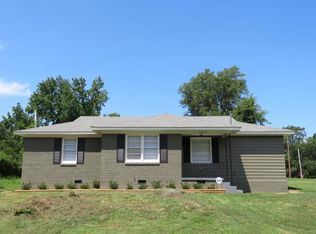 3635 Donna Dr, Memphis, TN 38127