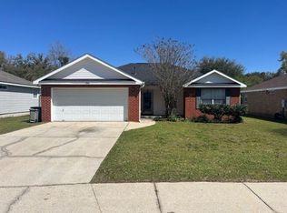 704 Thornwood Pl, Pensacola, FL 32514