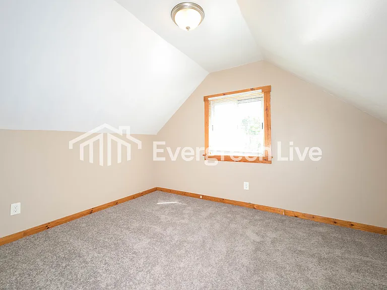 317 Johnston Rd — Photo 11