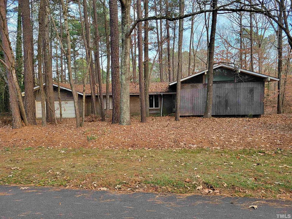 2nd image of 916 Bluestone Rd