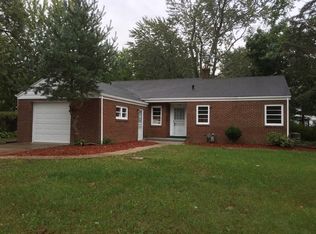 240 Meadow Ln, Chicago Heights, IL 60411