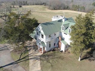 685 Brays Lake Rd, Royston, GA 30662