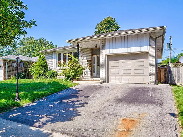 4395 Longmoor Dr #LOWER — Photo 2
