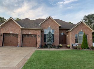 1394 Boulevard Dr, Belpre, OH 45714