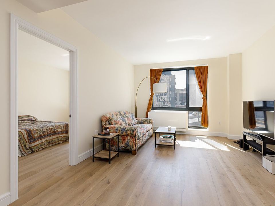 1st image of 2521 43rd Ave APT 410