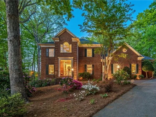 14 Provincetown Ct, Greensboro, NC 27408
