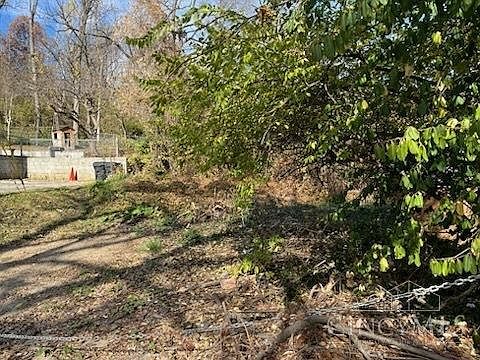 2nd image of 3545 Vinecrest Pl