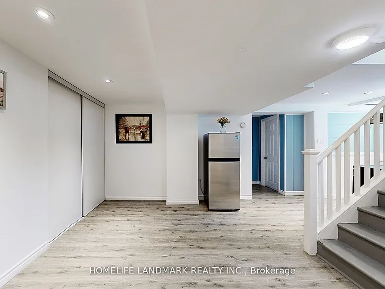 11 Uplands Ave #BASEMENT — Photo 14