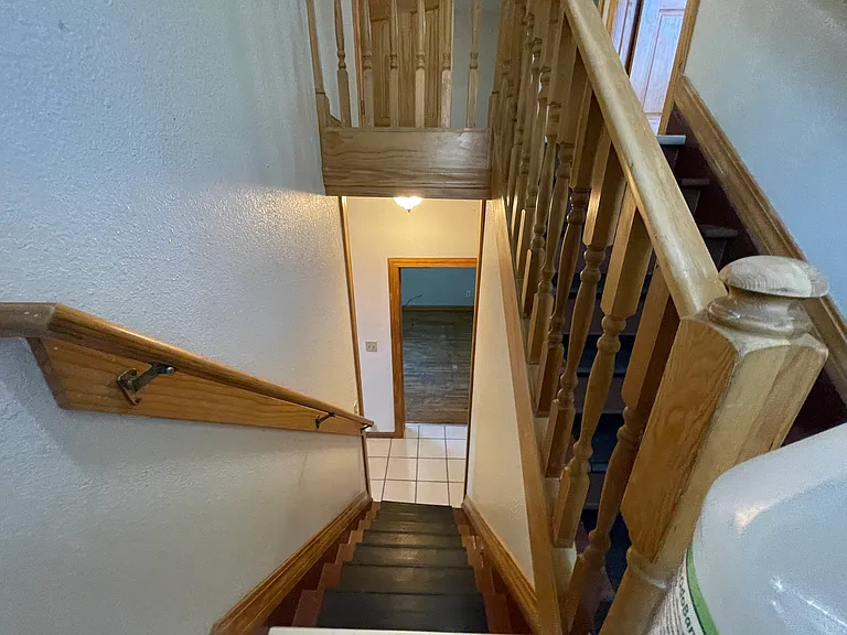 825 15th Ave SE — Photo 15