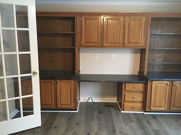 3rd image of 53 Bent Arrow Ln