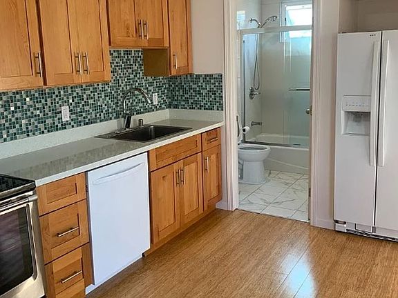 5th image of 2740-2746 Harrison St #2742
