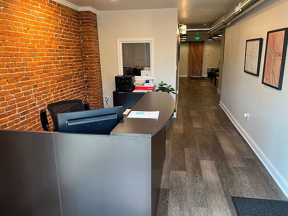 2nd image of 710 Columbia Ave #1