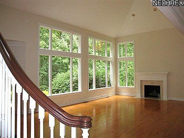 5th image of 3562 N Shore Dr