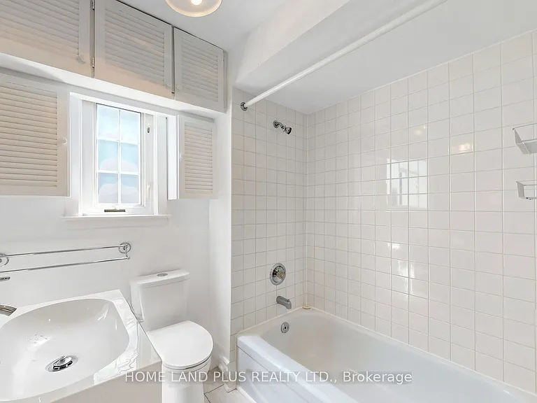 295 Saint Germain Ave — Photo 32