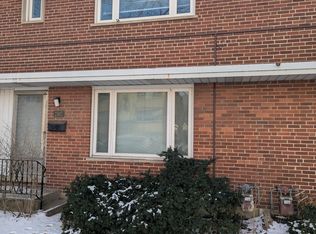 2507 W Howard St, Chicago, IL 60645