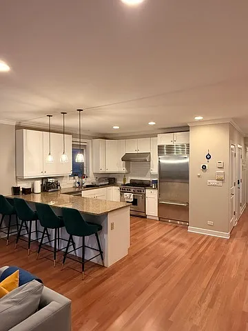 2319 W Wabansia Ave #2 — Photo 12