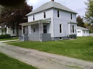 208 Lyons Ct, Toulon, IL 61483
