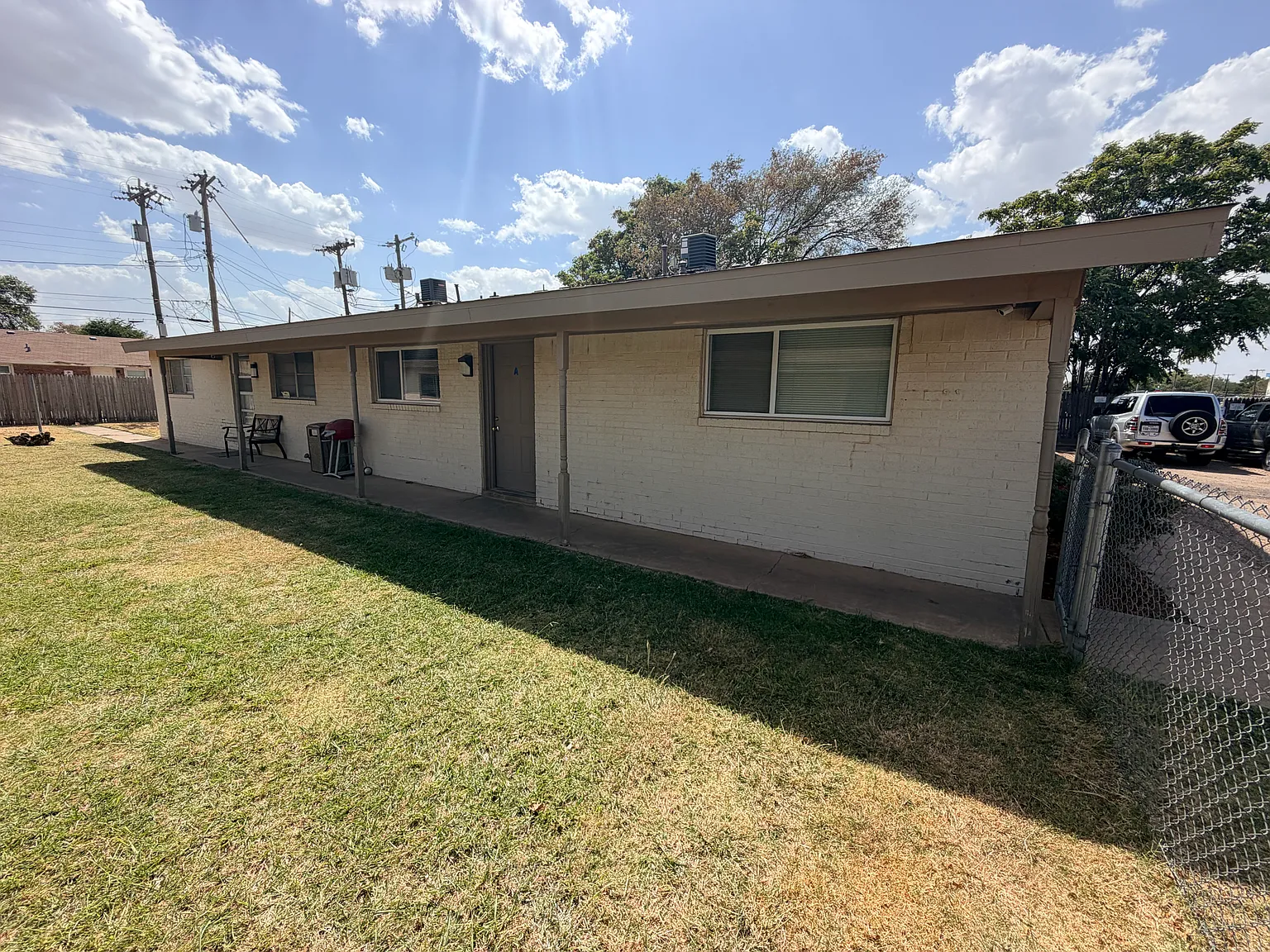 2 bed, 828 sqft, $750 — Photo 1