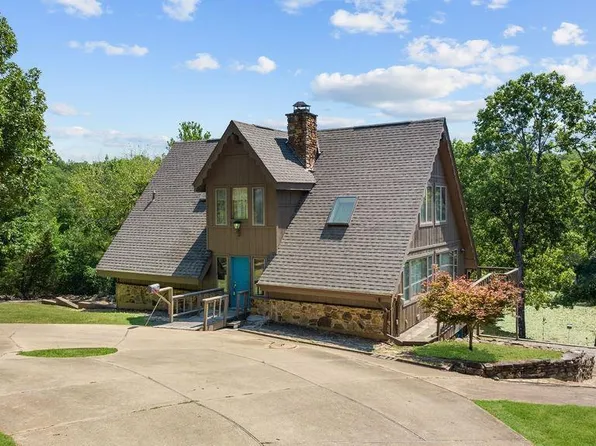 328 Sherwood Hills Dr, Mountain Home, AR 72653