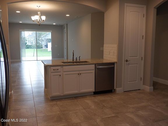 4th image of 7584 Loren Cove Dr #7584