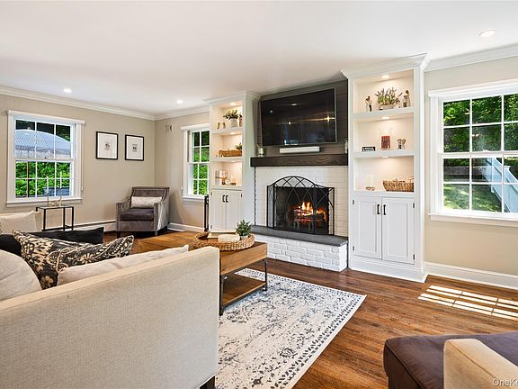 4th image of 14 Briarwood Lane