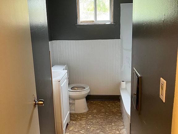 5th image of 6188 Natchez Dr