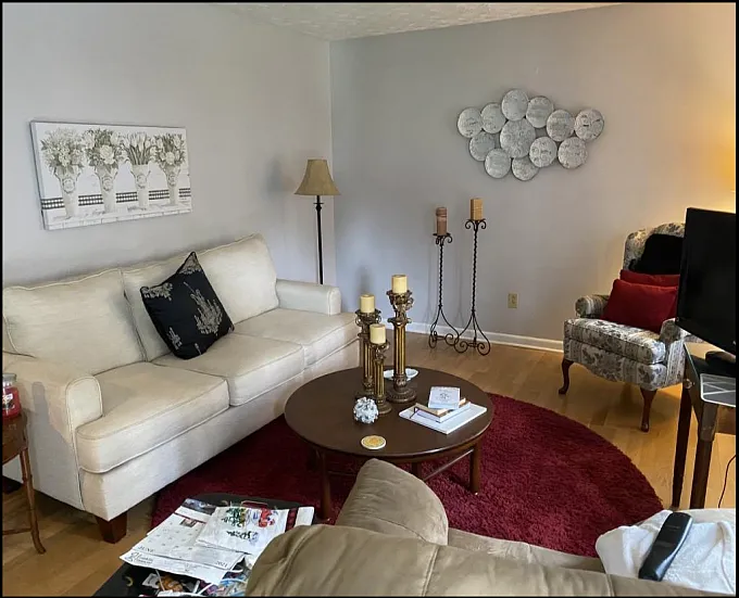 Family Home in Riverdale — Photo 2