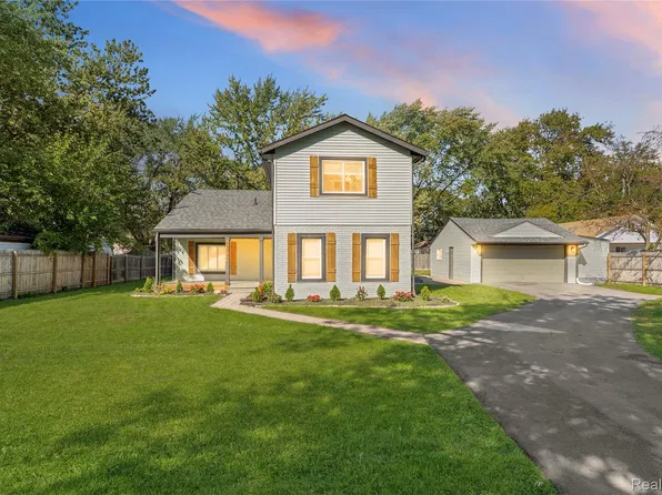 13725 Leonard Ave, Warren, MI 48089